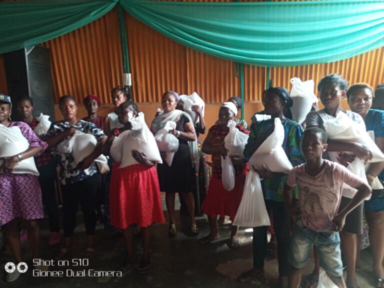 54AEE20C-1953-4EA5-A470-3A04FBB0D307